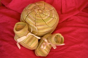 Hat and booties for LBL - Tisza Katalin!